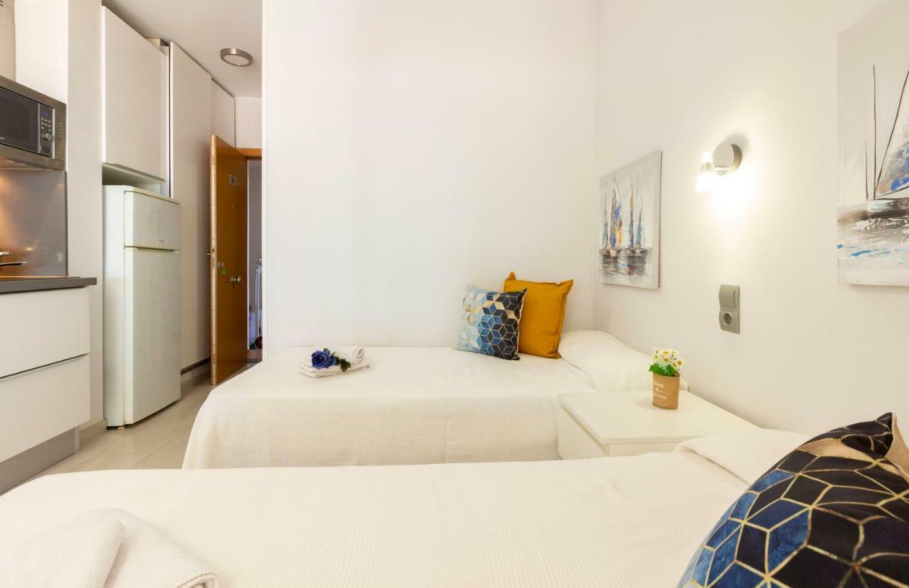 Apartamentos Internacional Arysal กัมบริลส์ ภายนอก รูปภาพ
