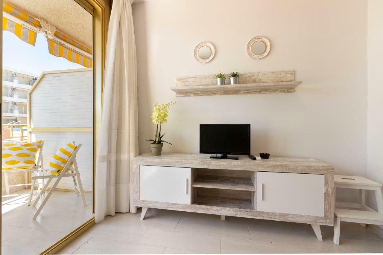 Apartamentos Internacional Arysal กัมบริลส์ ภายนอก รูปภาพ