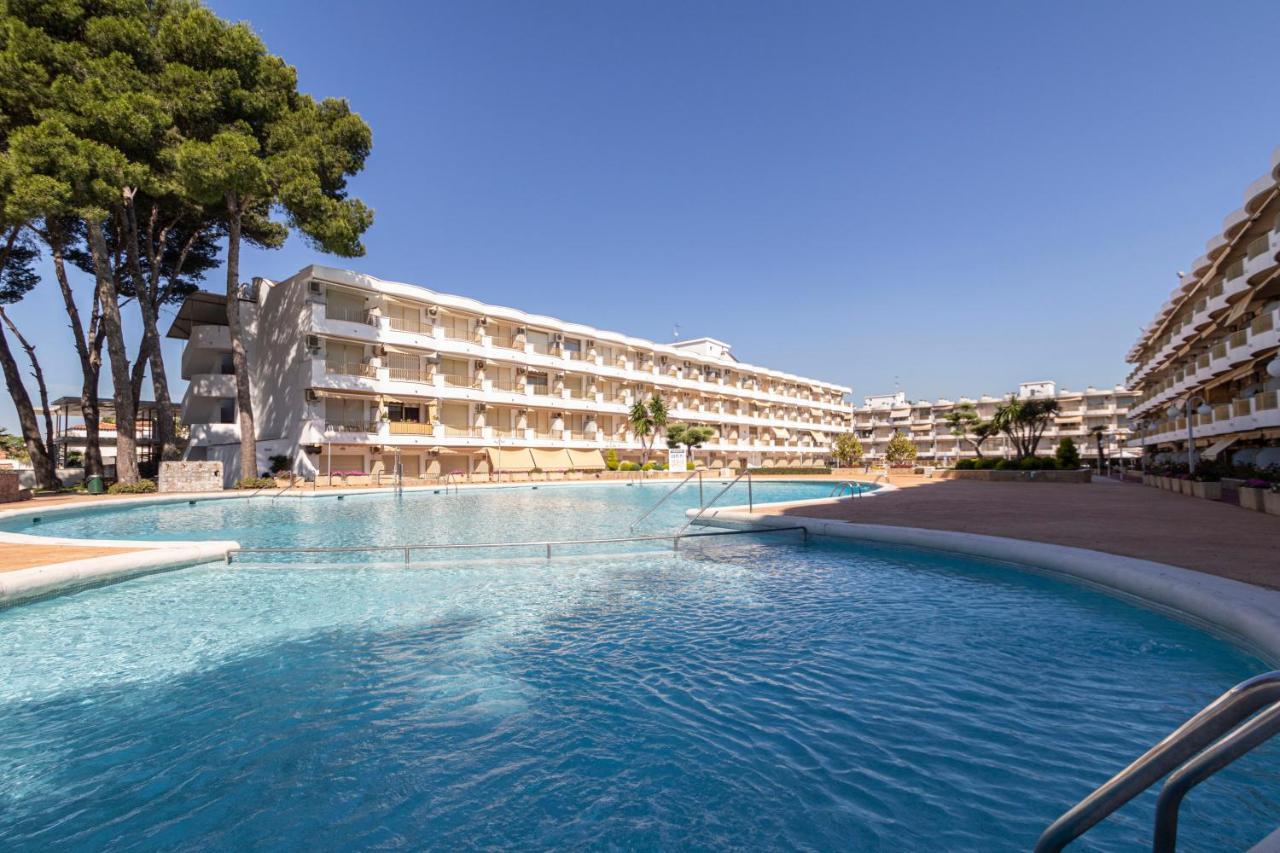 Apartamentos Internacional Arysal กัมบริลส์ ภายนอก รูปภาพ