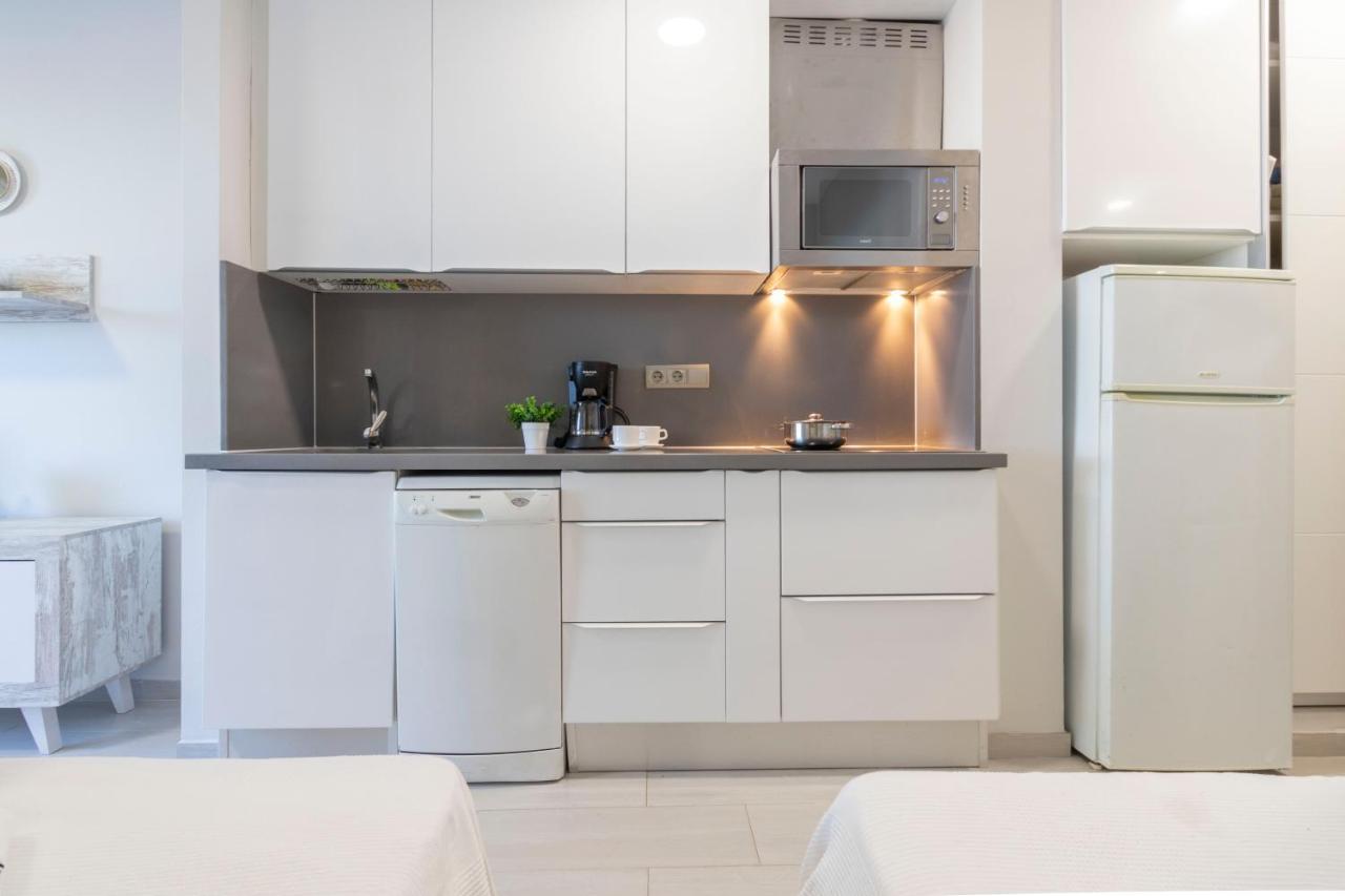 Apartamentos Internacional Arysal กัมบริลส์ ภายนอก รูปภาพ